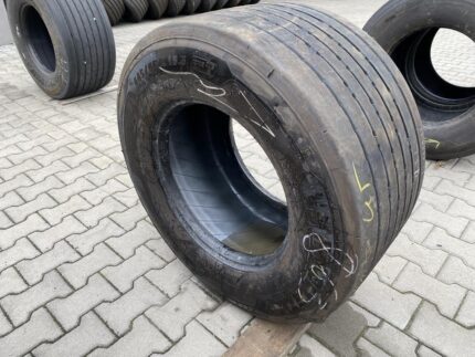 Opona ciężarowa używana naczepowa 445/45R19.5 MICHELIN XMULTI T HL / 7-8mm