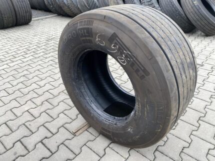 Opona ciężarowa używana naczepowa 445/45R19.5 PIRELLI H02 PRO TRAILER / 12mm