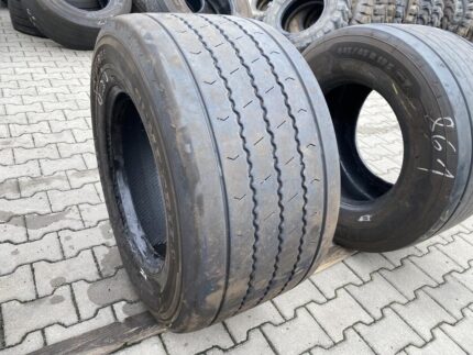  Opona ciężarowa używana naczepowa 445/45R19.5 SEMPERIT RUNNER T3 / 6-7mm