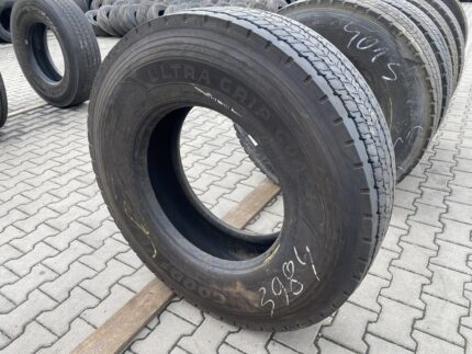 Używana opona ciężarowa napędowa 315/80R22.5 GOODYEAR ULTRA GRIP COACH / 14-15mm