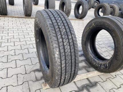  Opona ciężarowa używana prowadząca 215/75R17.5 BRIDGESTONE M788 / 12mm