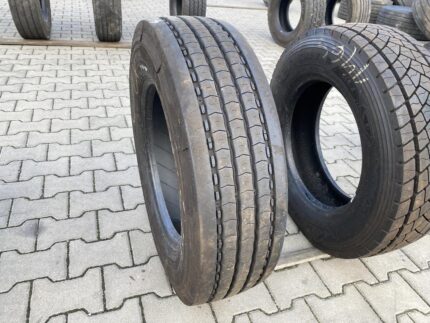  Opona ciężarowa używana prowadząca 215/75R17.5 MICHELIN XMULTI Z / 10mm