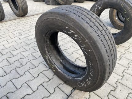 Opona ciężarowa używana prowadząca 215/75R17.5 MICHELIN XMULTI Z / 6mm