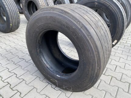 Opona ciężarowa używana naczepowa 445/45R19.5 SEMPERIT RUNNER T2 / 5-6mm