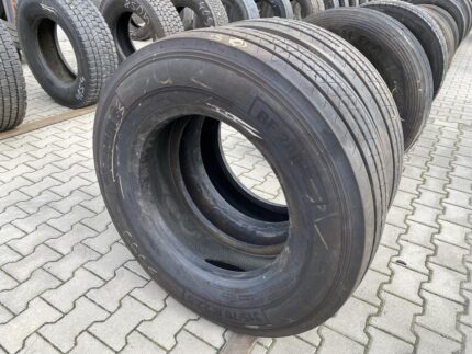 Opony ciężarowe używane prowadzące 315/70R22.5 BARUM BF200 ROAD / 13-14mm