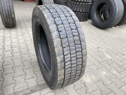  Opona ciężarowa używana napędowa 315/60R22.5 DUNLOP SP444 / 10-11mm