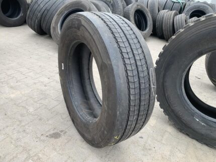  Opona używana ciężarowa przednia 315/60R22.5 MICHELIN X MULTI Z / 7-9mm