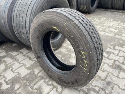 Opona ciężarowa używana prowadząca 225/75R17.5 GOODYEAR KMAX S / 13mm