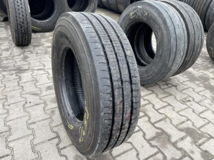  Opona ciężarowa używana prowadząca 235/75R17.5 BRIDGESTONE R-STEER 002 / 11mm