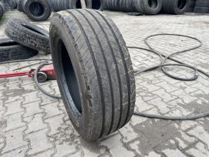  Opona ciężarowa używana naczepowa 265/55R19.5 GOODYEAR KMAX T / 9mm