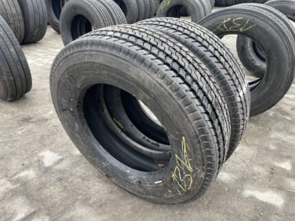 Opony ciężarowe używane prowadzące 205/75R17.5 BRIDGESTONE M788 / 100% Bieżnika