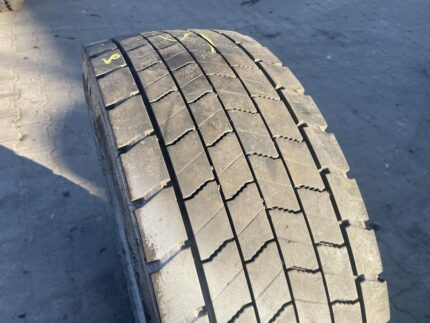 Opona używana ciężarowa napędowa 295/55R22.5 CONTINENTAL CONTI HYBRID HD3 / 8-9mm
