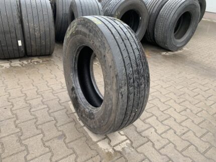  Opona używana ciężarowa przód 285/70R19.5  CONTINENTAL CONTI HYBRID HS3 / 10-11mm