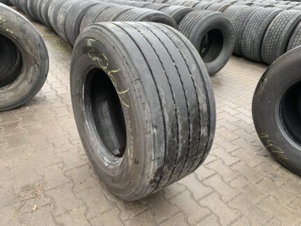  Opona używana ciężarowa do naczepy mega  435/50R19.5  CONTINENTAL CONTI HYBRID HT3 / 8-10mm