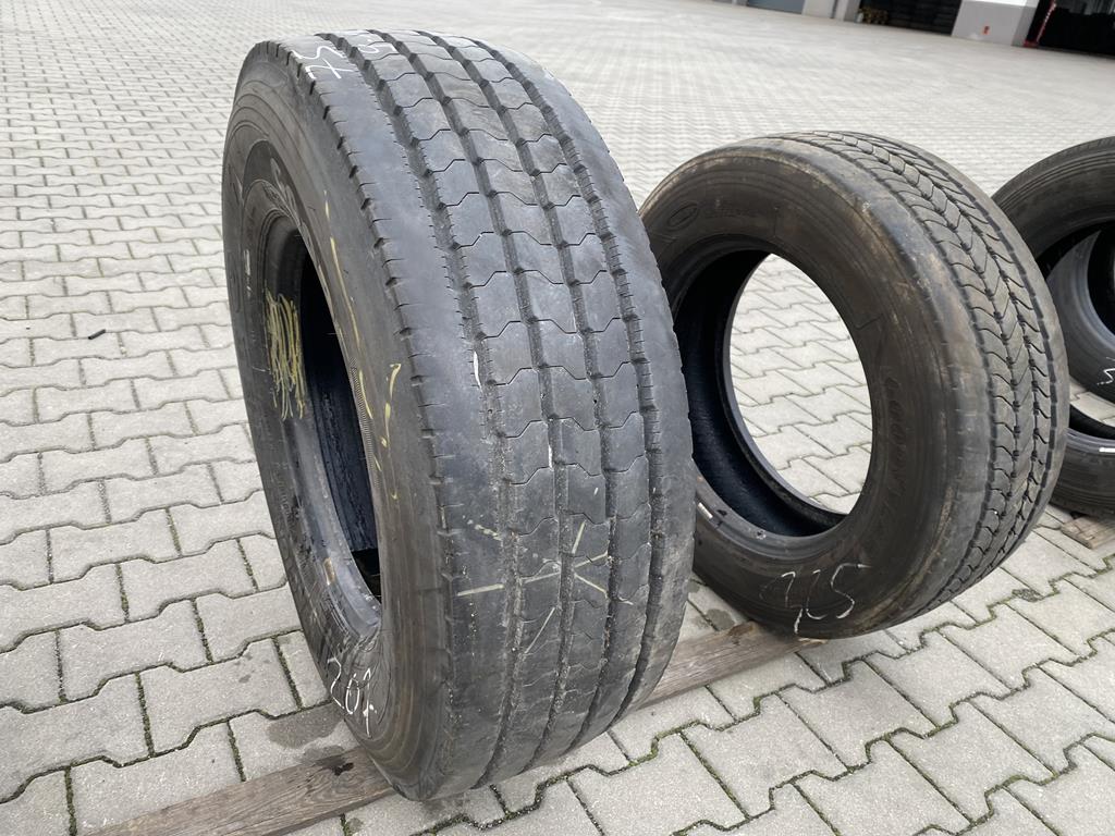 Opona ciężarowa używana prowadząca 305/70R19.5 GOODYEAR REGIONAL RHS II / 9-10mm Opona ciężarowa używana prowadząca 305/70R19.5 GOODYEAR REGIONAL RHS II / 9-10mm