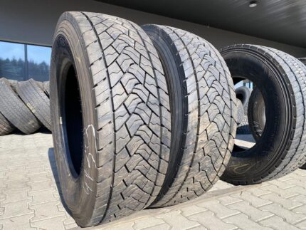  Opony ciężarowe używane napędowe 315/70R22.5 GOODYEAR KMAX D GEN-2 / 16-17mm