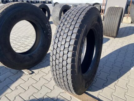  Opona ciężarowa używana napędowa 295/80R22.5 MAGNA M-TRUCK / 14-15mm