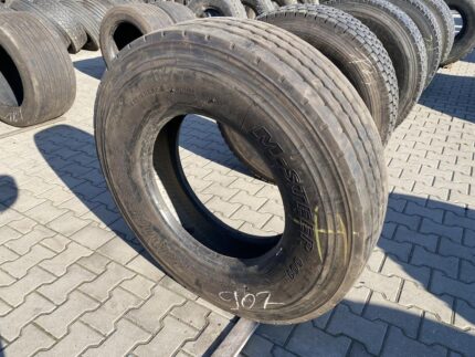 Opona ciężarowa używana prowadząca 295/80R22.5 BRIDGESTONE M-STEER 001 / 13-14mm