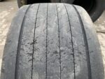 Opona używana ciężarowa naczepowa mega 435/50R19.5 GOODYEAR FUELMAX T / 8-9mm