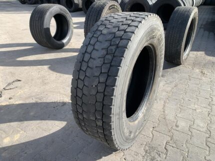  Opona używana ciężarowa napędowa 315/70R22.5 BRIDGESTONE R-DRIVE 001 / 5-8mm