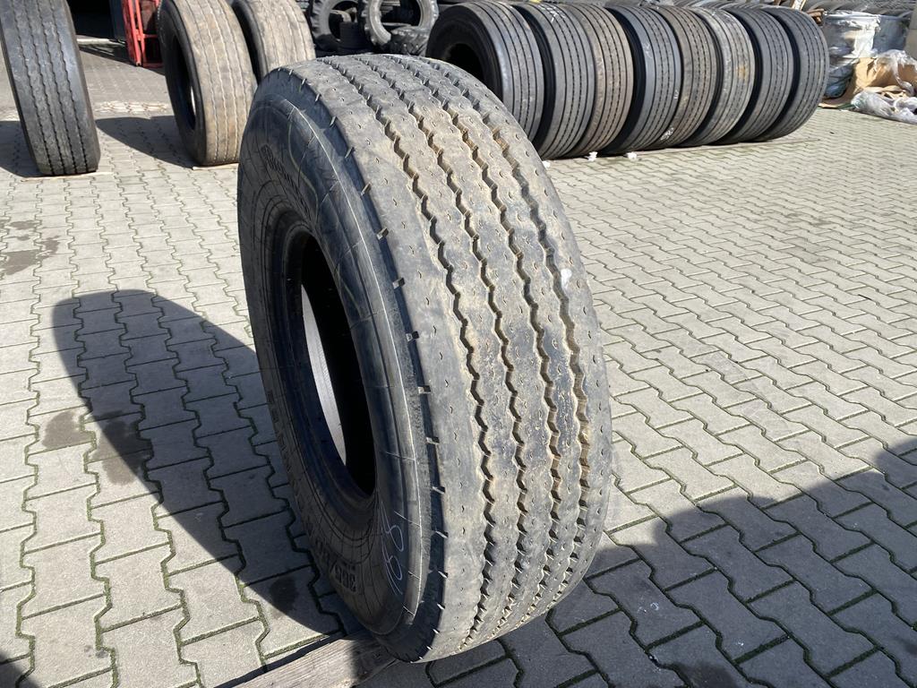 Opony rolnicze Opona używana do przyczepy rolniczej 365/80R20 14.5R20 BARUM NR52 / 11-12mm