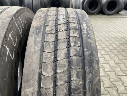 Opony ciężarowe używane prowadzące 315/70R22.5 FALKEN RI151 / 8-10mm