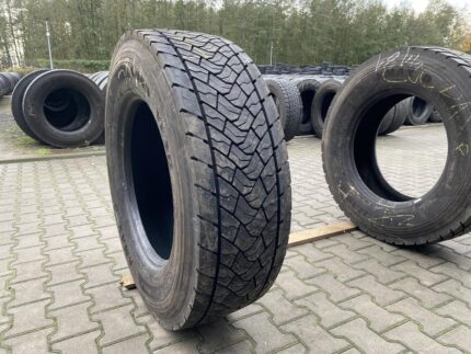  Opona ciężarowa używana napędowa 315/70R22.5 GOODYEAR KMAX D GEN-2 / 12-13mm