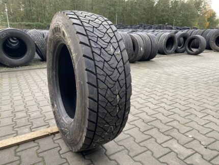  Opona ciężarowa używana napędowa 315/70R22.5 GOODYEAR KMAX D GEN-2 / 12-13mm