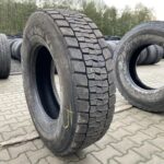  Opona ciężarowa używana napędowa 295/80R22.5 BIEŻNIKOWANA TYP BRIDGESTONE R-DRIVE 002 DURAVIS / 14-15mm