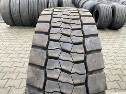 Opona ciężarowa używana napędowa 295/80R22.5 BIEŻNIKOWANA TYP BRIDGESTONE R-DRIVE 002 DURAVIS / 14-15mm