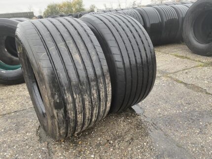  Opona ciężarowa używana naczepowa 445/45R19.5 GOODYEAR KMAX T GEN-2 / 10mm