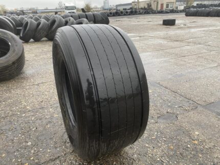  Opona używana naczepowa 435/50r19.5 Goodyear FUELMAX T / 10mm bieżnika