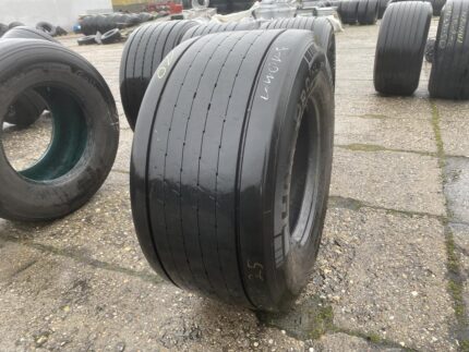  Opona ciężarowa używana naczepowa 435/50R19.5 PIRELLI H02 PRO TRAILER / 9-10mm