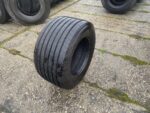 Opona ciężarowa używana naczepowa 445/45R19.5 GOODYEAR KMAX T GEN-2 / 11-12mm