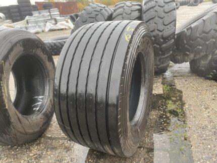  Opona używana ciężarowa naczepowa 445/45R19.5 BARKLEY BLT03 / 10mm
