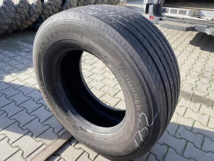 Opona używana ciężarowa przednia 385/55R22.5 SEMPERIT RUNNER F2 / 12mm