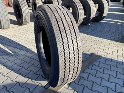  Opona ciężarowa używana prowadząca 315/80R22.5 CONTINENTAL SCANDINAVIA HSW2 / 10-11mm