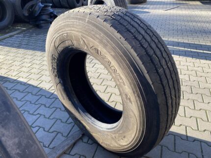 Opona ciężarowa używana prowadząca 315/80R22.5 SAVA AVANT 5 / 12mm