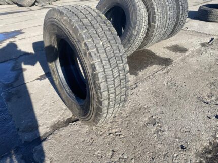  Opona ciężarowa używana napędowa 225/75R17.5 MICHELIN XDE2 / 14mm