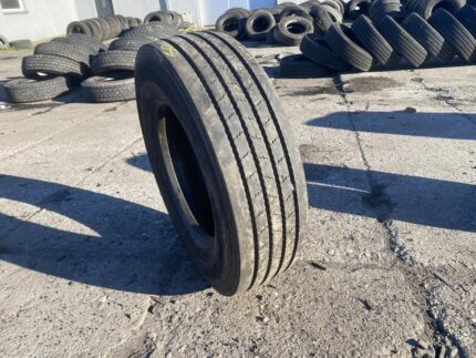  Opona używana przednia 235/75r17.5 Trucstar TH STEER 3 / 9-10mm