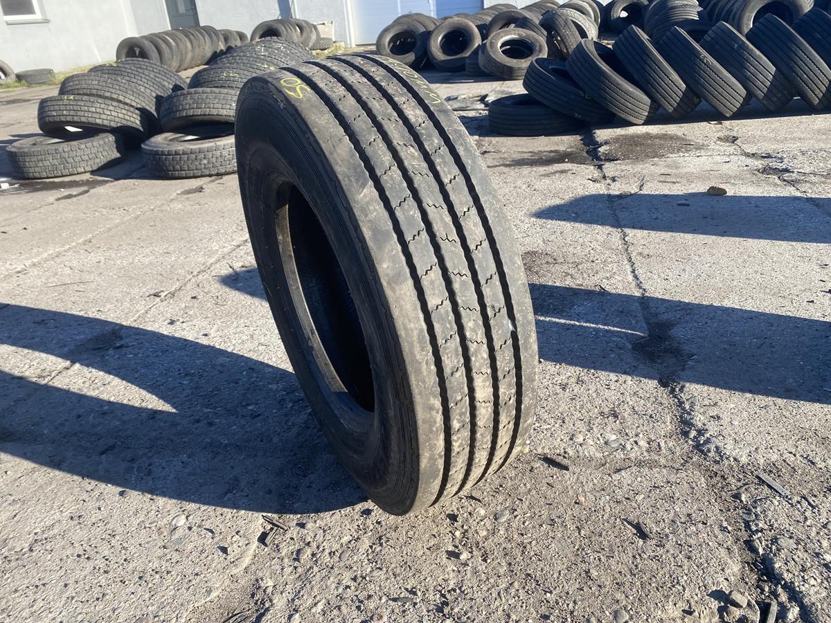Opony ciężarowe Opona używana przednia 235/75r17.5 Trucstar TH STEER 3 / 9-10mm