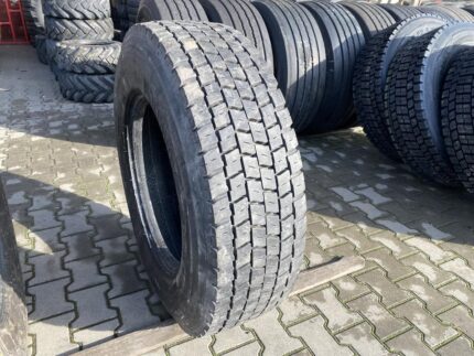  Opona ciężarowa używana napędowa 315/70R22.5 ATHOS HG2337 / 14-15mm