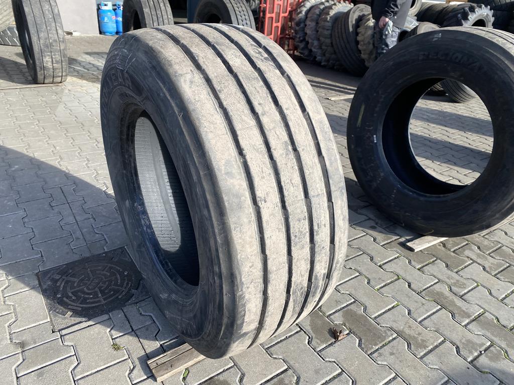 Opony ciężarowe Opona ciężarowa używana naczepowa 385/55R22.5 GOODYEAR KMAX T / 12mm
