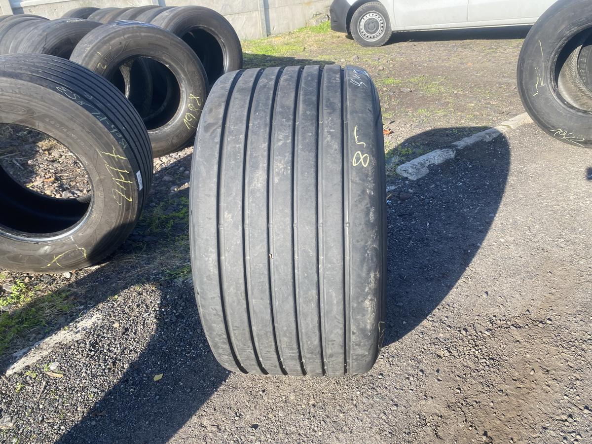 Opony ciężarowe Opony używane naczepowe mega 445/45r19.5 Pirelli ST01 / 9mm bieżnika