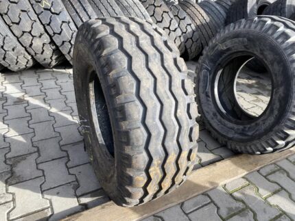  Opona do maszyn rolniczych 11.5/80-15.3 BKT IMPLEMENT AW-702 / 90% Bieżnika