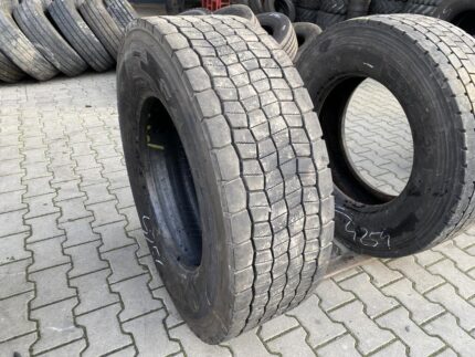  Opona ciężarowa używana napędowa 315/70R22.5 FALKEN BI856 / 9-13mm