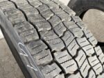 Opona ciężarowa używana napędowa 315/80R22.5 BIEŻNIKOWANA TYP KOSTKA BANDAG BDR-HG / 15-17mm