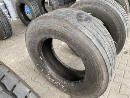 Opona ciężarowa używana napędowa 315/70R22.5 GOODYEAR FUELMAX D / 8-9mm