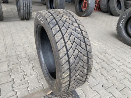  Opona ciężarowa używana napędowa 315/45R22.5 GOODYEAR KMAX D GEN-2 / 15mm