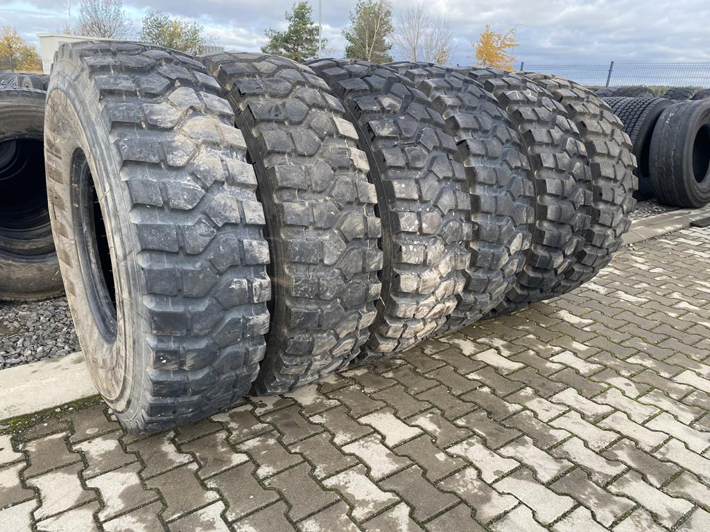 Opony przemysłowe Opona używana do dźwigów ciężarowych 14.00R20 PIRELLI PISTA PS22 / 80% Bieżnika
